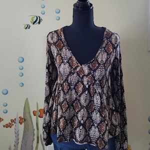 Livi by Oliva Rae Snakeskin Top